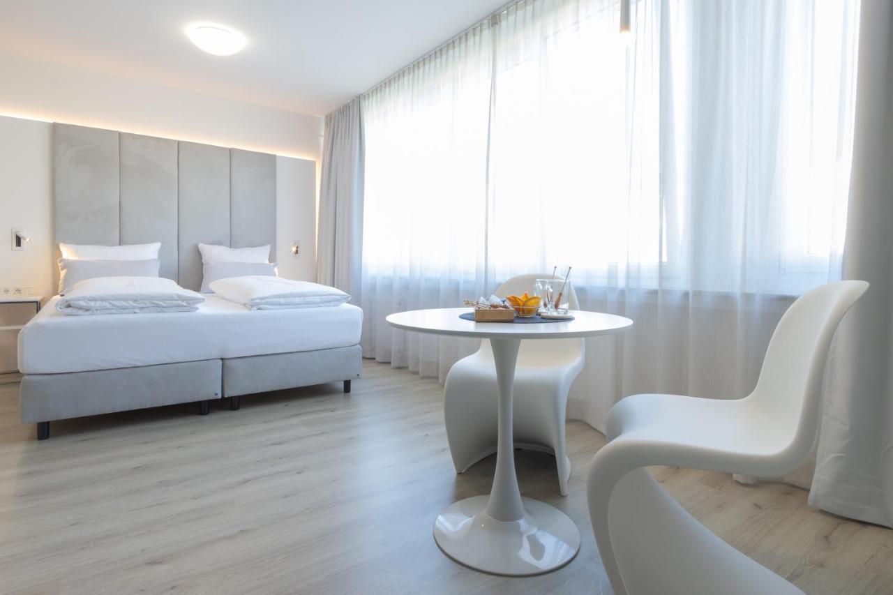 Zzzpace Smart-Hotel Bielefeld Zentrum Exteriér fotografie